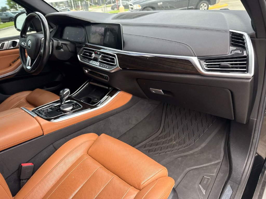 Used 2019 BMW X5 xDrive40i w/ Luxury Seating Package AWD/4WD image 19