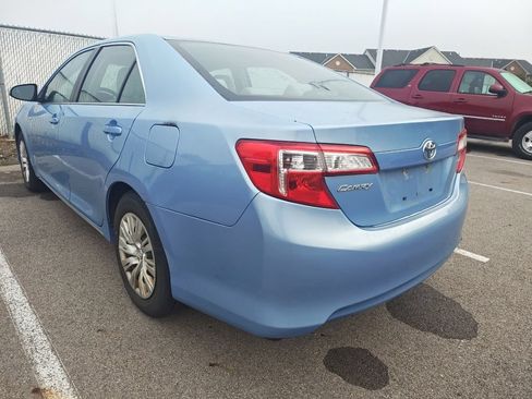 Used 2014 Toyota Camry LE FWD image 4