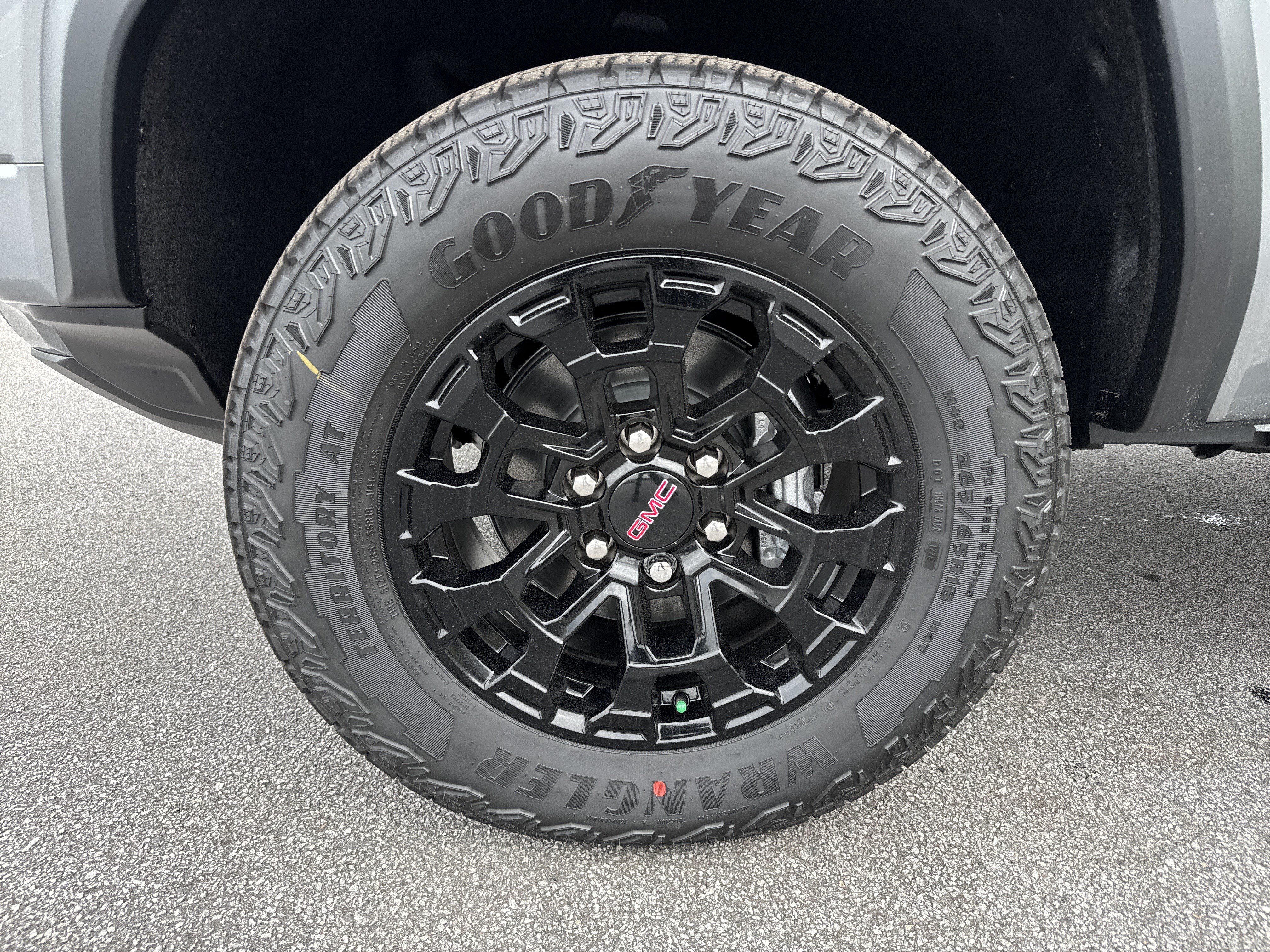 Used 2026 GMC Canyon Elevation w/ Convenience Package AWD/4WD image 13