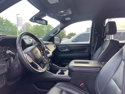 Used 2021 Chevrolet Tahoe RST w/ Luxury Package image 5