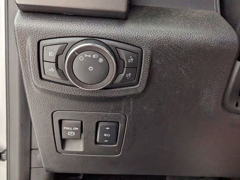 Used 2018 Ford F150 XLT w/ Equipment Group 302A Luxury image 22