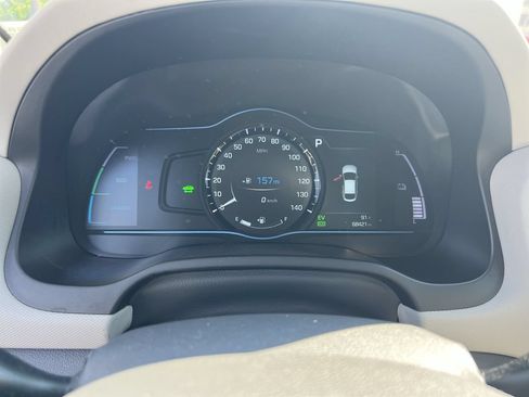 Used 2019 Hyundai Ioniq Limited w/ Ultimate Package 02 FWD image 21