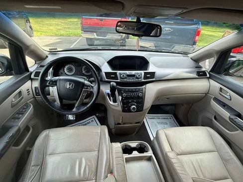 Used 2011 Honda Odyssey Touring Elite image 12
