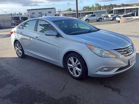 Used 2013 Hyundai Sonata Limited FWD image 2