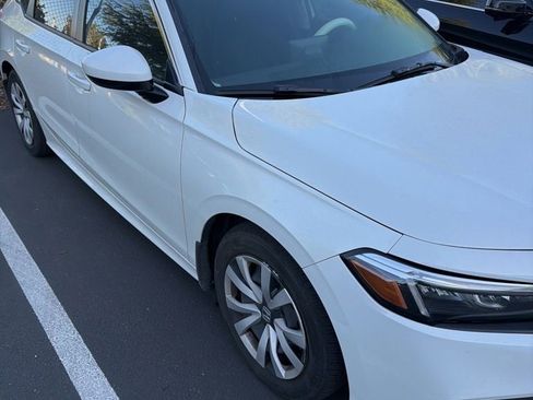 Used 2024 Honda Civic LX image 3