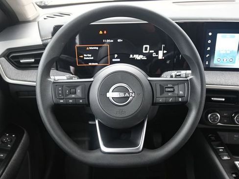Used 2025 Nissan Kicks SV FWD image 24