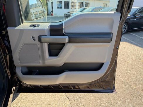 Used 2019 Ford F150 XLT image 35