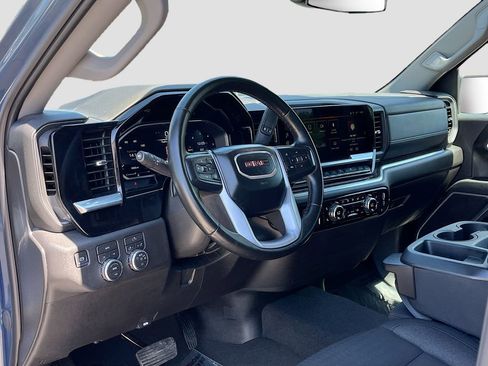 Used 2026 GMC Sierra 1500 Elevation w/ Elevation Select Package AWD/4WD image 9