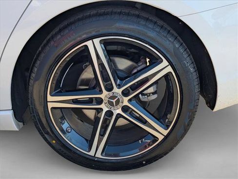 Used 2022 Mercedes-Benz A 220 image 24