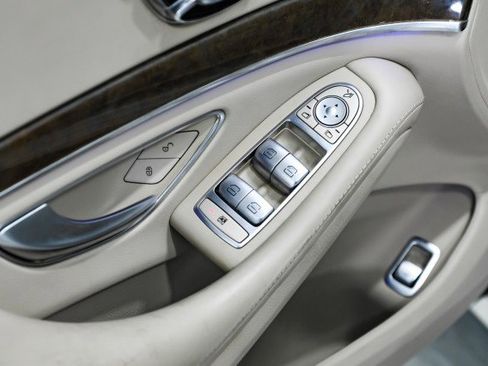 Used 2017 Mercedes-Benz S 550 4MATIC PREMIUM PKG WARMTH & CO image 43