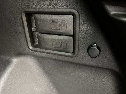 Certified 2023 Chevrolet Equinox LT image 29