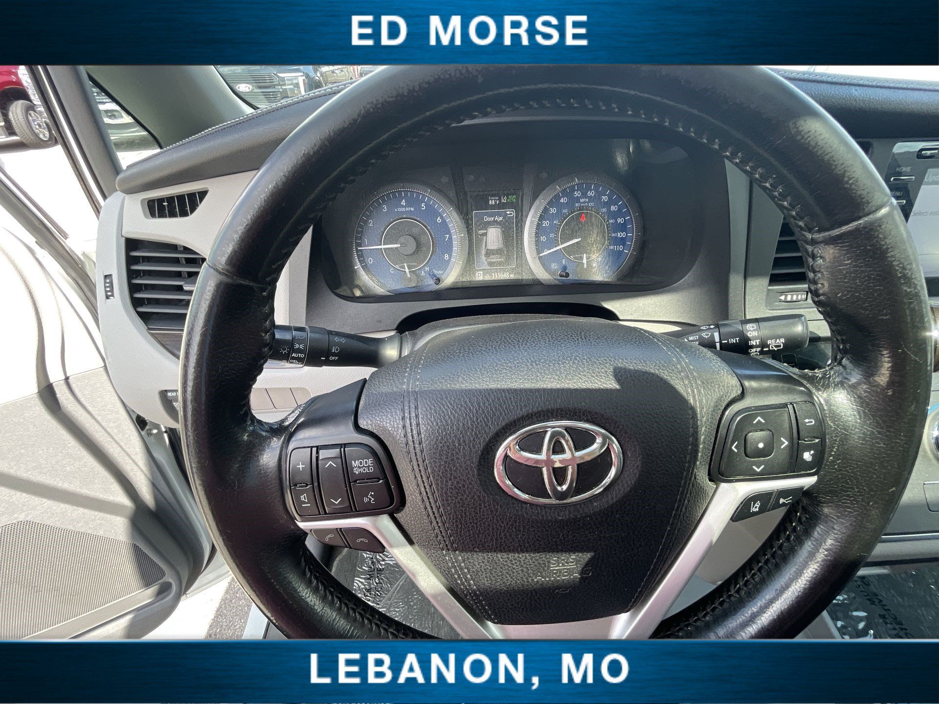 Used 2018 Toyota Sienna XLE w/ XLE Navigation Package FWD image 11