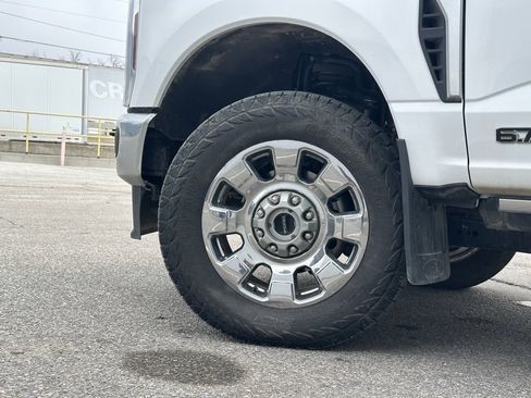 Certified 2024 Ford F250 Lariat w/ Lariat Ultimate Package image 8