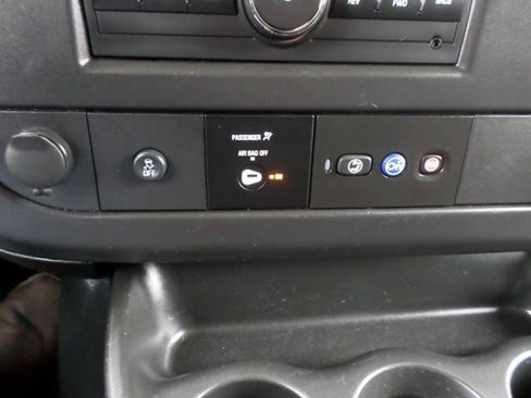 Used 2024 GMC Savana 2500 w/ Driver Convenience Package image 13