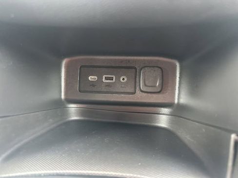 Used 2023 Chevrolet Equinox LT w/ LPO, Floor Liner Package AWD/4WD image 29