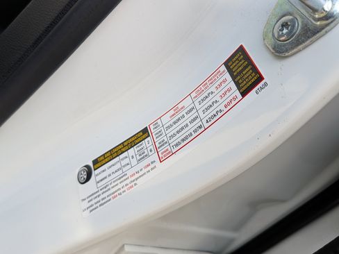 Used 2022 Nissan Pathfinder SL w/ Lighting Package (N92) image 42