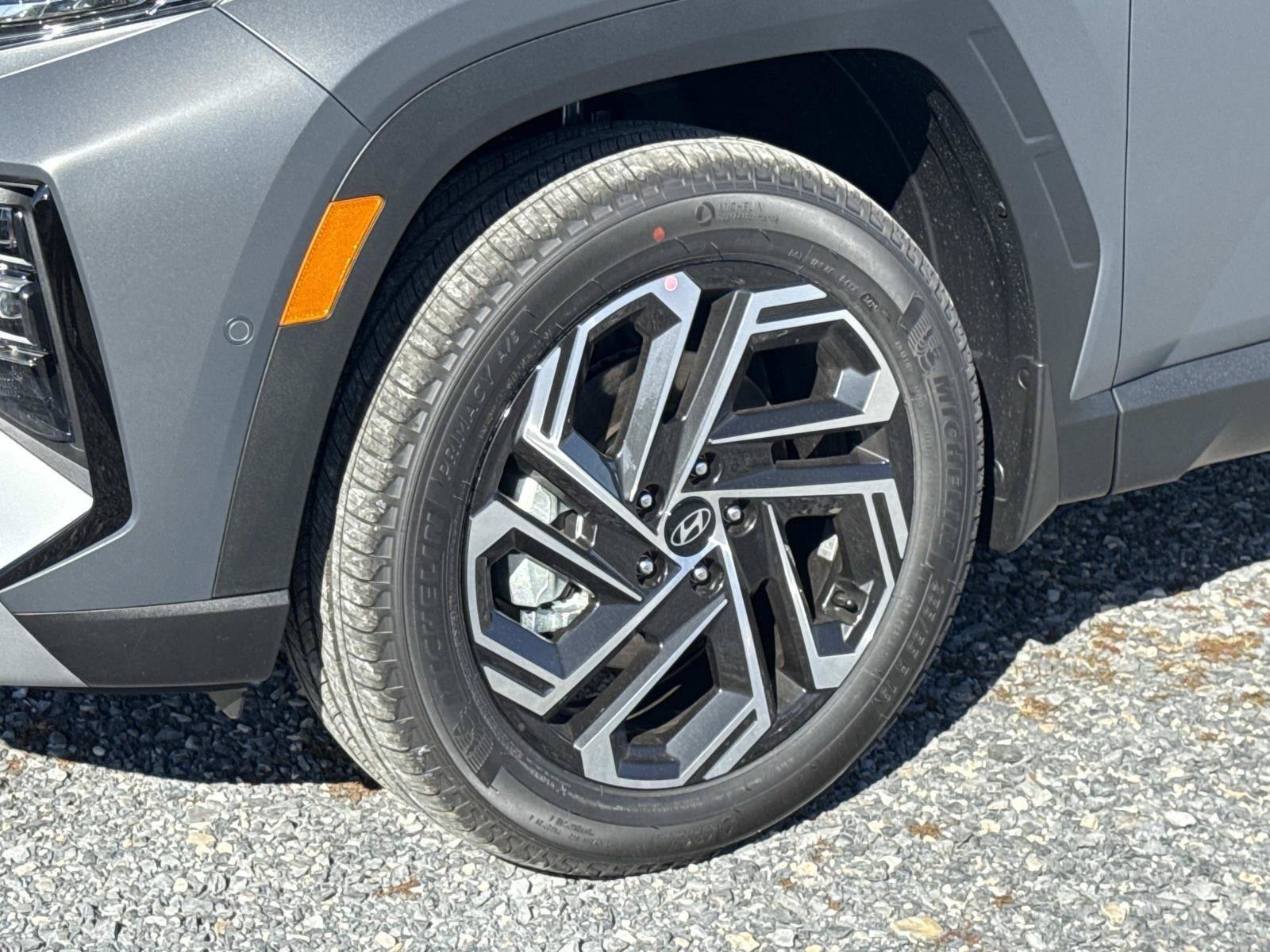 New 2026 Hyundai Tucson Limited AWD/4WD image 18