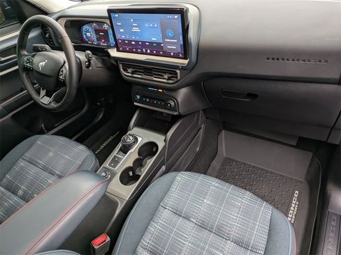 Used 2025 Ford Bronco Sport Heritage w/ Convenience Package image 21