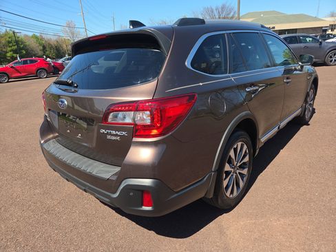 Used 2019 Subaru Outback 3.6R Touring w/ Protection Package #1 AWD/4WD image 3