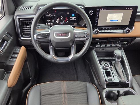 Used 2024 GMC Canyon AT4 AWD/4WD image 16