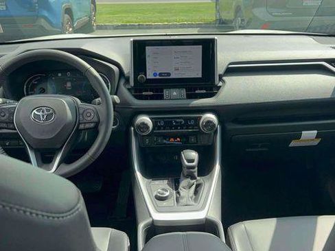 Certified 2025 Toyota RAV4 XLE Premium w/ Weather Package AWD/4WD image 31