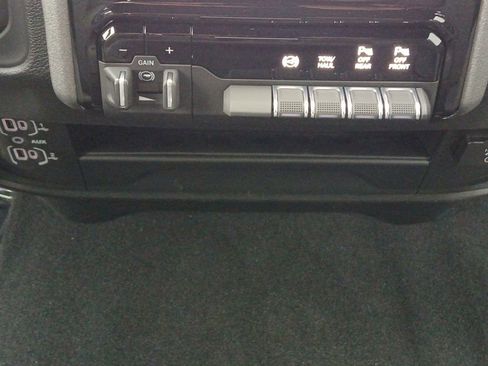 New 2026 RAM 2500 Tradesman AWD/4WD image 10