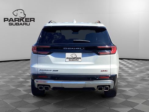 Used 2025 GMC Acadia Denali AWD/4WD image 4