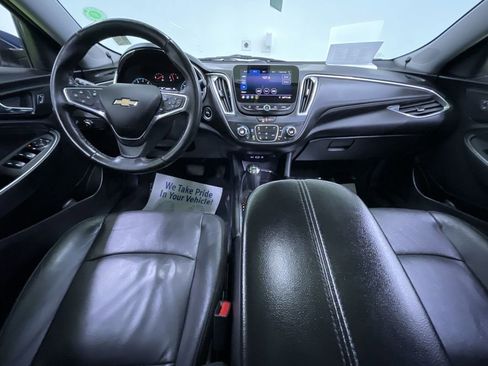 Used 2020 Chevrolet Malibu LT w/ Leather Package image 18