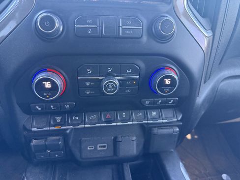 Used 2022 Chevrolet Silverado 3500 High Country image 16