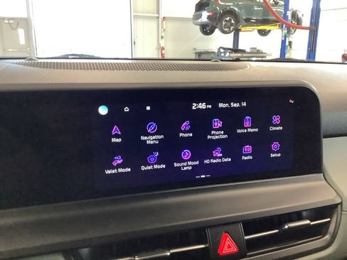 Certified 2024 Kia Seltos SX AWD/4WD image 10