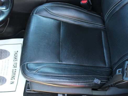 Used 2018 Dodge Charger R/T w/ Blacktop Package image 16