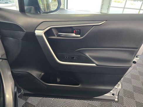 Used 2024 Toyota RAV4 XLE AWD/4WD image 42
