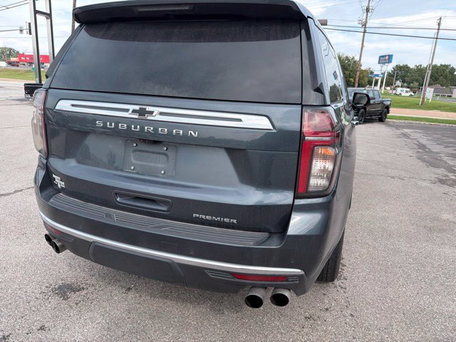 Used 2021 Chevrolet Suburban Premier w/ Premium Package AWD/4WD image 21