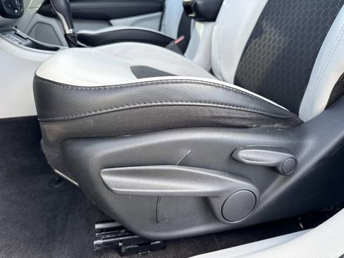 Used 2019 Jeep Compass Latitude w/ Popular Equipment Group image 20