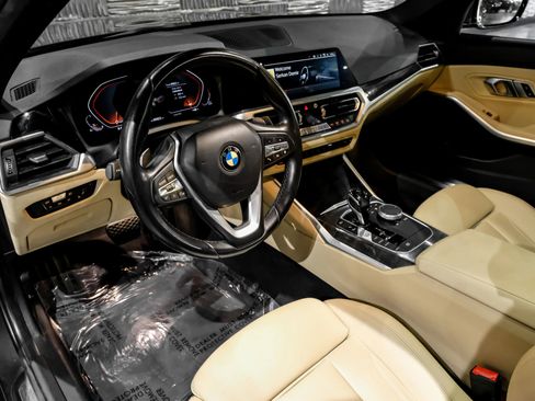Used 2020 BMW 330i Sedan w/ Convenience Package image 3