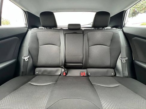 Certified 2022 Toyota Prius LE FWD image 13