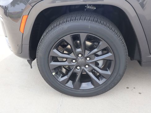 New 2026 Jeep Grand Cherokee Limited AWD/4WD image 19