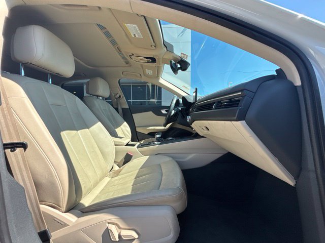 Used 2017 Audi A4 2.0T Ultra Premium w/ Convenience Package FWD image 18