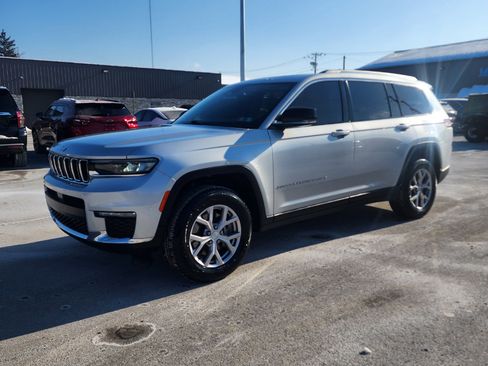 Used 2021 Jeep Grand Cherokee L Limited image 3