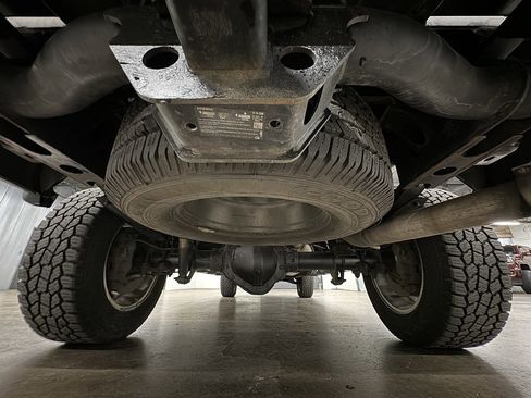 Used 2018 GMC Sierra 2500 Denali image 40