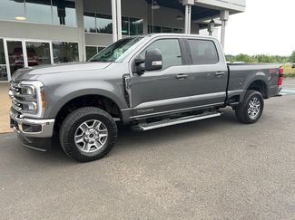 Used 2025 Ford F250 Lariat w/ FX4 Off-Road Package AWD/4WD video 1