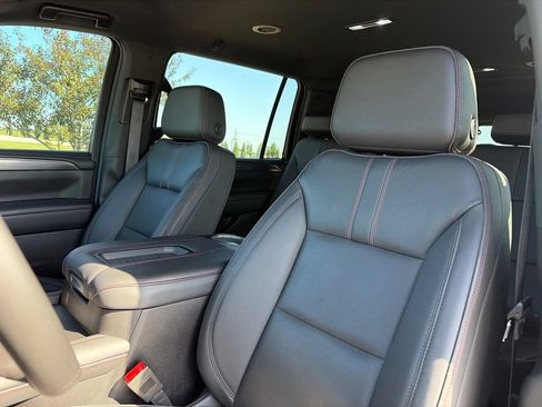 Used 2024 Chevrolet Suburban RST w/ Luxury Package AWD/4WD image 55