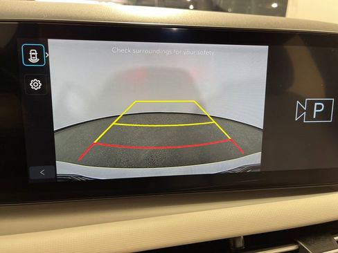 Certified 2025 Hyundai Tucson SEL FWD image 18