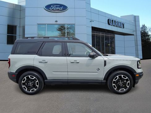 Certified 2024 Ford Bronco Sport Outer Banks w/ Tech Package AWD/4WD image 10
