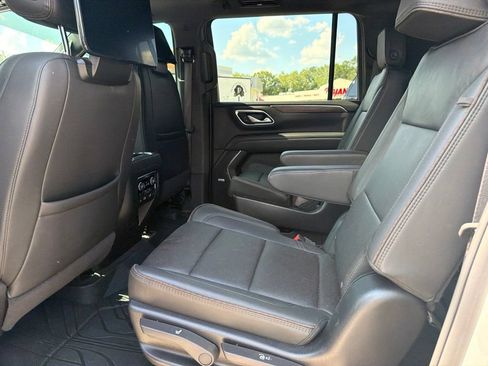 Used 2024 Chevrolet Suburban High Country w/ Advanced Technology Package AWD/4WD image 16