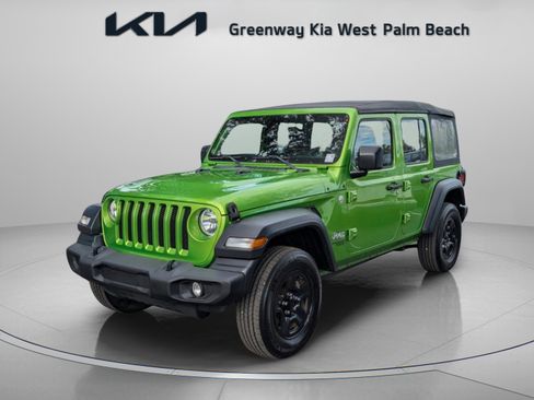 Used 2019 Jeep Wrangler Unlimited Sport image 4