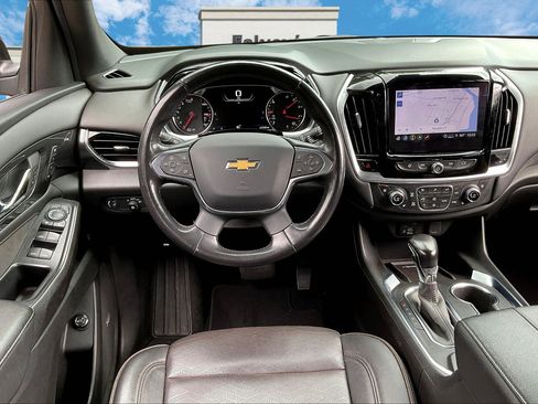 Used 2022 Chevrolet Traverse High Country image 5