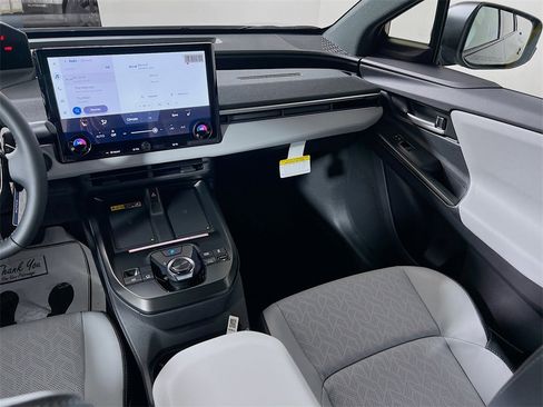 New 2026 Subaru Solterra Premium image 19