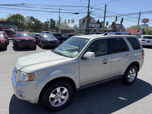 Used 2009 Ford Escape Limited AWD/4WD image 1