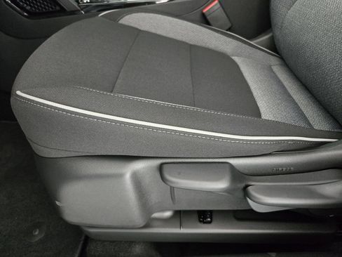 New 2026 Chevrolet TrailBlazer LT w/ LT Cold Weather Package FWD image 26